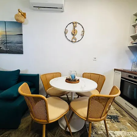 House On The مولا كاليفا